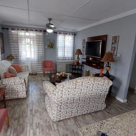 Carmen Apartment Bridgetown Kültér fotó